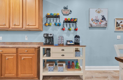 Crane Hill House | Barney's Bluff pet-friendly reserve + pontoon opt