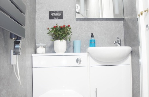 Ayr House | Barns Serviced Accommodation
