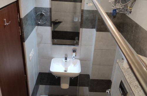 Kumarhatti Hotel | Barog Residency