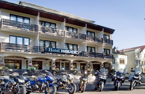 Bollendorf House | barrier-free double room shower/WC - Hotel Hauer