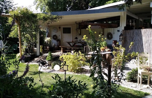 Kelheim Apartment | Barrierefreie Ferienwohnung mit Regenfalldusche