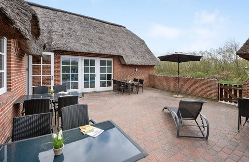 Øby House | "Barrit" - 2.5km from the sea by Interhome