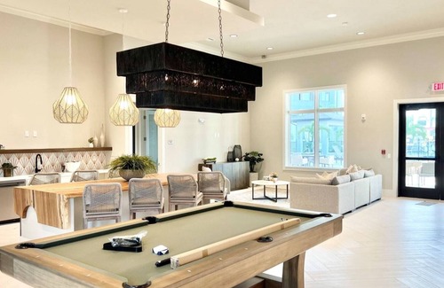 Palmetto Apartment | Barsala l Fully-furnished 2BD w/Resort-Style Pool Access