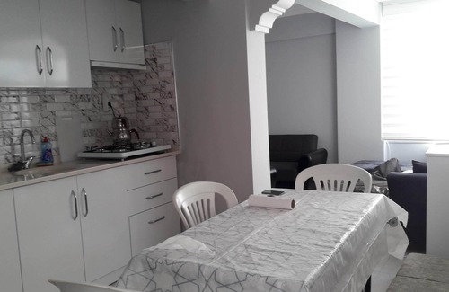 Bartin Apartment | Bartın İnkumu Sahilinde Geniş Ev