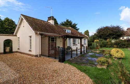Bossington House | Barton Lodge
