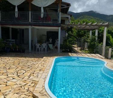 Bouillante Apartment | Bas de villa Courbaril