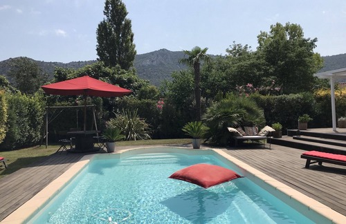 Gemenos Villa | Bas de Villa standing en Provence proche Cassis, la Ciotat calme avec piscine