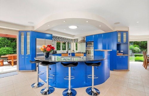Acacia Bay House | Base: 14 Extra: $40 27 Te Urunga Place