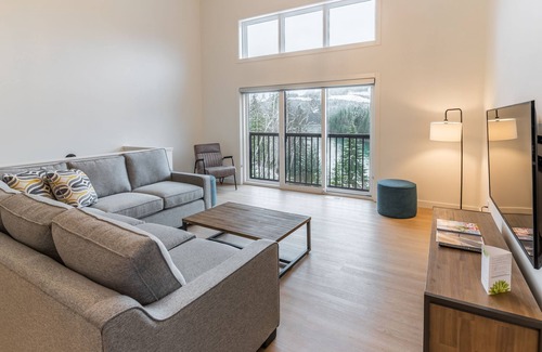 Revelstoke Hotel | Basecamp Resorts Revelstoke I Three Bedroom Suite