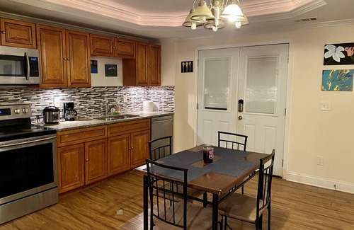 Lawrenceville House | Basement Apartment