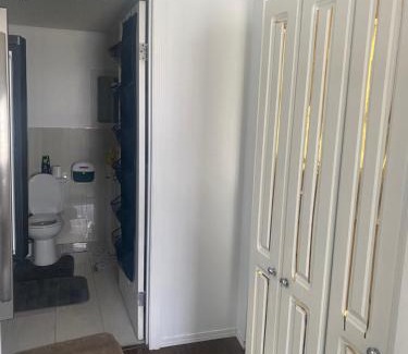 Southwest Edmonton Apartment | Basement Appartment
