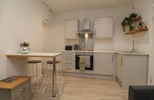 Haworth Cottage | BASEMENT FLAT 43, pet friendly in Haworth