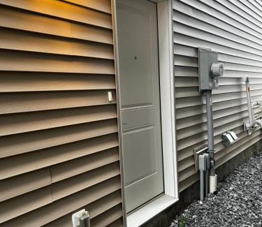 Southwest Edmonton Apartment | Basement in Keswick Edmonton