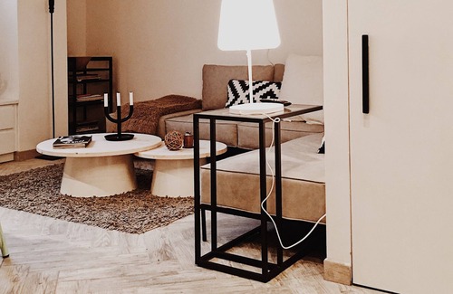 Lambrate Apartment | Basement studio flat Ventura area