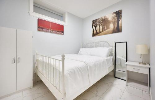 Renfrew-Collingwood Apartment | Basement Suite In Vancouver