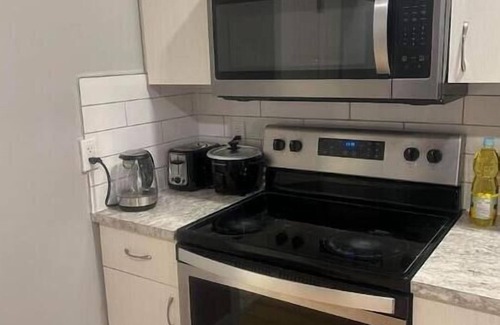 Southwest Edmonton House | Basement suite near Windermere Edmonton