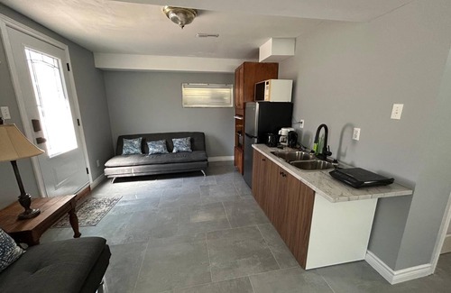 Wasaga Beach Cottage | Basia Chalet by the beach.