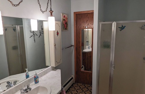 Pine River House | Basic lake house - only 2 hours from Milwaukee, 45 minutes to Oshkosh