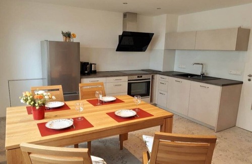 Salem House | Basler - Het kleine vakantiegeluk