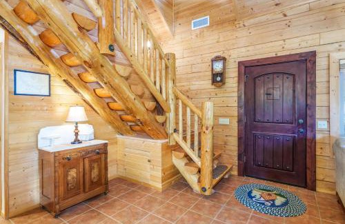 Oakhurst House | Bass Lake Log Home - Dog Friendly