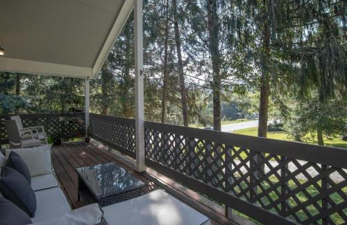 Pisgah Forest House | Bass Lake Retreat