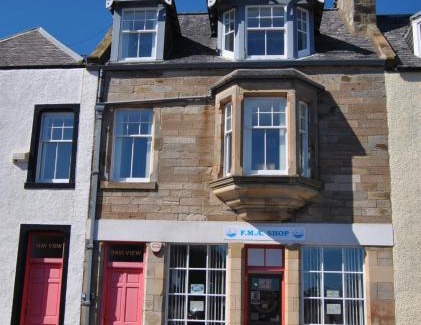 Pittenweem House | Bass View- harbourfront home Pittenweem