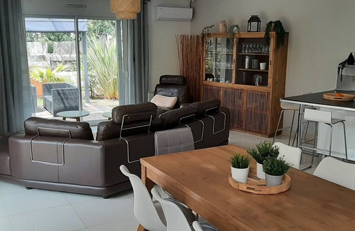 Lanton House | Bassin d'Arcachon, air-conditioned vacation home in a quiet location near the beach