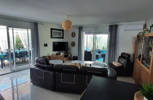 Lanton House | BASSIN D'ARCACHON, Maison vacances climatisée au calme, proche plage