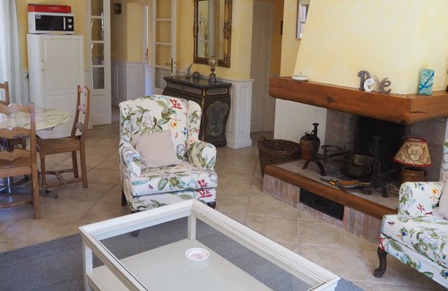 Castelnau-d'Aude House | Bastide Dans Jardin Clos Avec Piscine à 5 min du Canal du Midi