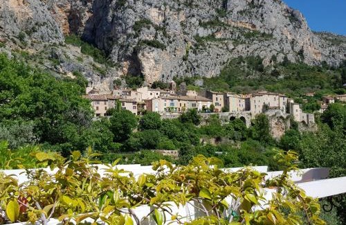 Moustiers-Sainte-Marie Bed & Breakfast | Bastide des Oliviers