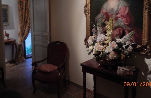 Est House | Bastide district, authentic farmhouse and 18th-century furniture