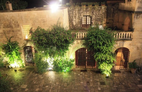 Casamassella Apartment | Bastione room with independent entrance and access to the park and swimming pool