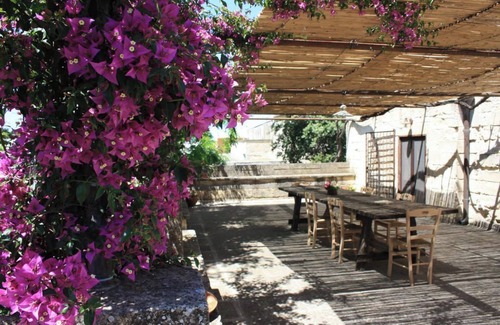 Casamassella Apartment | Bastione room with independent entrance and access to the park and swimming pool