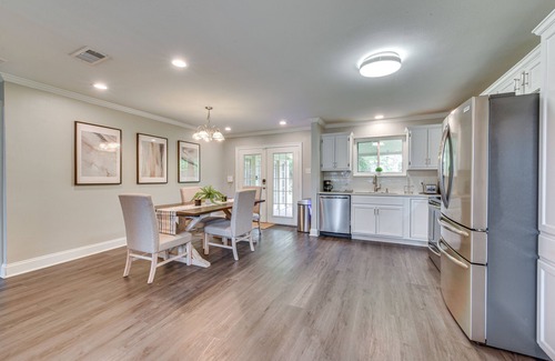 Highlands - Perkins House | Baton Rouge Home w/Private Patio: 2 Mi to LSU!