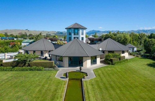 Blenheim House | Battys Road Lodge