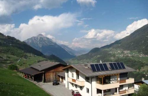 Wenns House | Bauernhof Huber