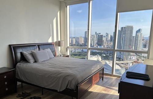 Edgewater Apartment | Bay and City View Penthouse Comfort Stay