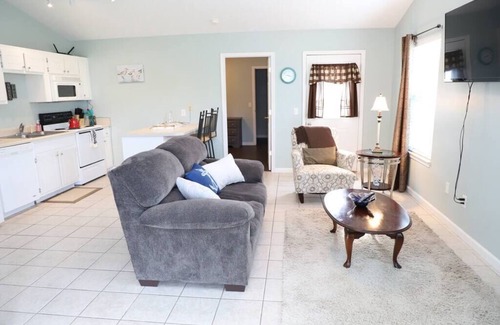 Port St. Joe House | BAY BLUE Quiet Pet Friendly home just less than mile to bay w/huge fenced yard