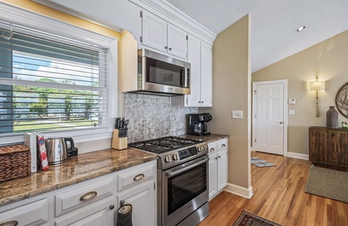 Panacea House | Bay Breeze - Waterfront with Boat Dock, Helipad!