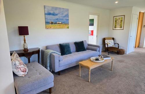 Point Lonsdale Apartment | Bay Bright