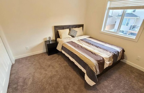 Airdrie House | Bay-cation at Bayview vacation home