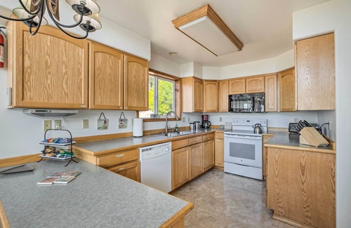 Bay City House | Bay City Home w/Gorgeous Bay Views From Deck