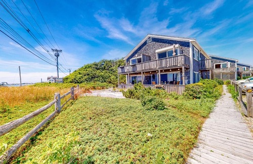 Provincetown Apartment | Bay Colony Vista