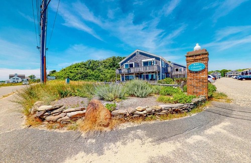 Provincetown Apartment | Bay Colony Vista