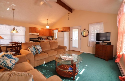 Town Bank House | Bay Cottage at 218 Glencreek Road, Townbank