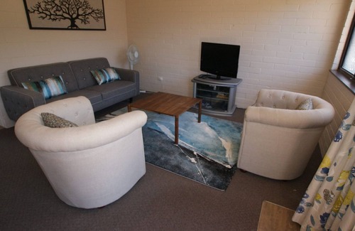 Batemans Bay Apartment | 'Bay Dream' Upstairs Unit Three