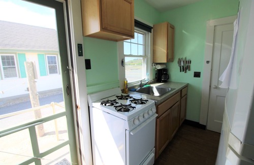 North Truro Cottage | Bay Front Days Cottage #12 (2254)