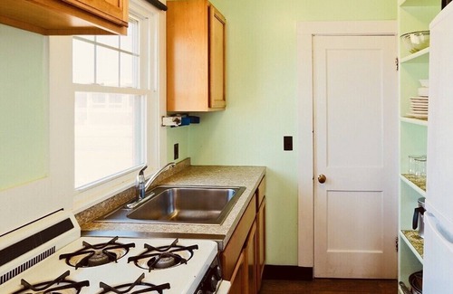 North Truro Cottage | Bay Front Days Cottage #12 (2254)