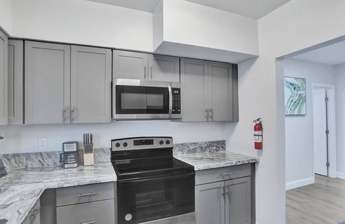 Bay Harbor Islands Apartment | Bay Harbor 2 bedroom - 3 Queens (7)