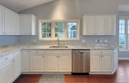 Bay Harbor Condo | Bay Harbor Condo in Gated Community. Lake Michigan Views, Golfing & Shopping!